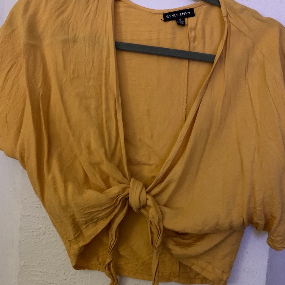 Mustard tie crop